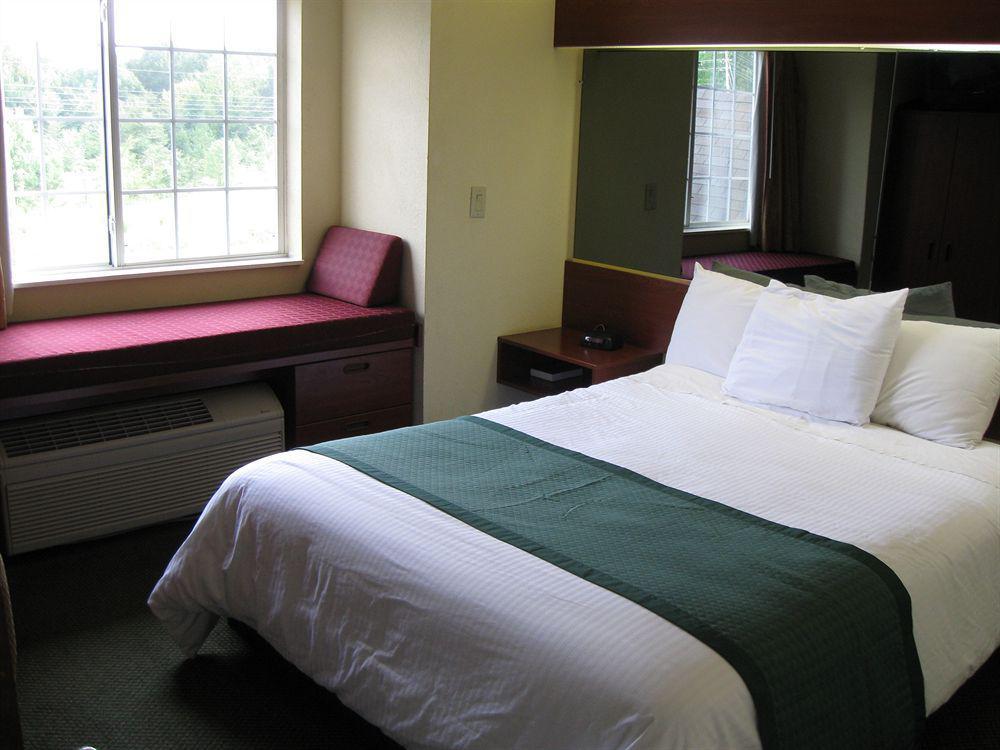 Microtel Inn & Suites By Wyndham Thomasville Zewnętrze zdjęcie